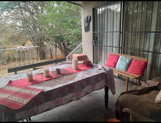 4 BEDROOM HOUSE FOR SALE IN PROTEA PARK